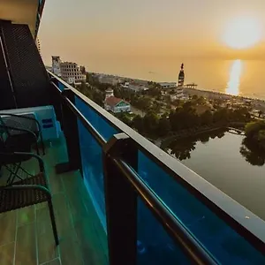  Апартаменты Travels In At Orby Sity